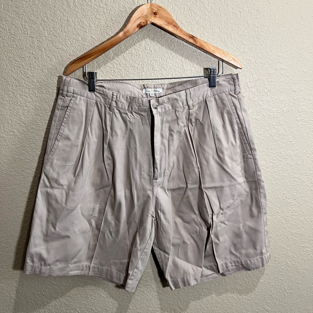 Peter Millar Men's Beige Flat Front Shorts
